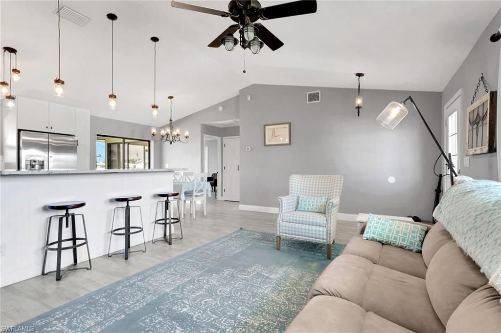 2480 Bayshore Dr, Matlacha, FL 33993 Photo