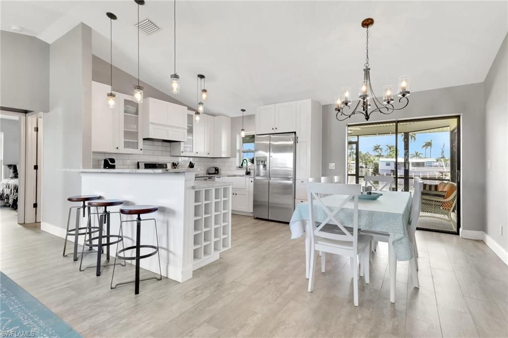 2480 Bayshore Dr, Matlacha, FL 33993 Photo