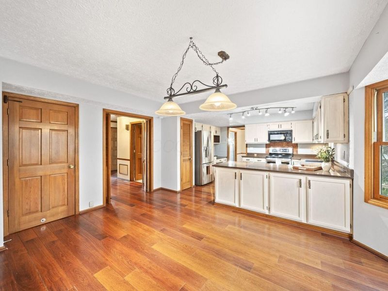 1151 Scarlet Court, Westerville, OH 43081 Photo 12