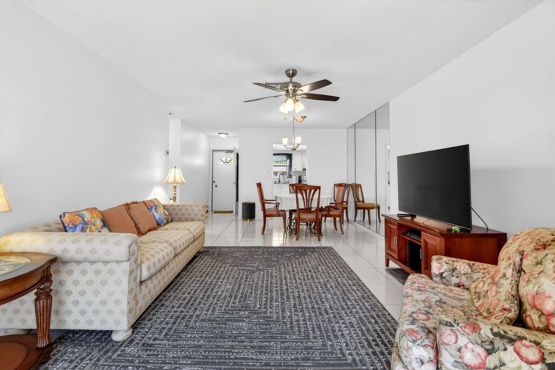2593 W Dudley Drive W, Unit F, West Palm Beach, FL 33415 Photo