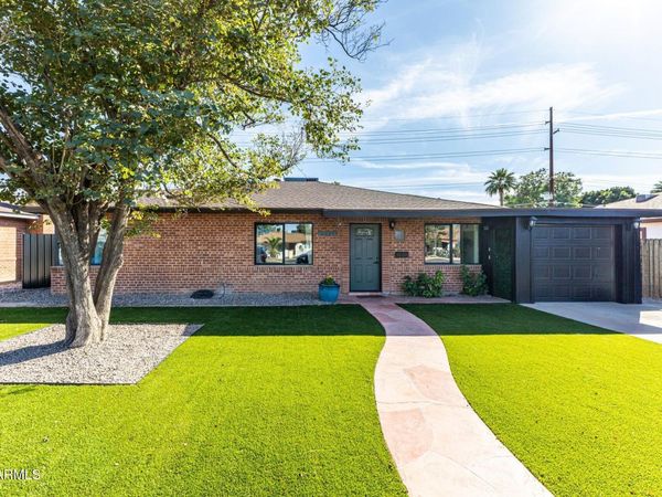2539 E CAMPBELL Avenue, Phoenix, AZ 85016