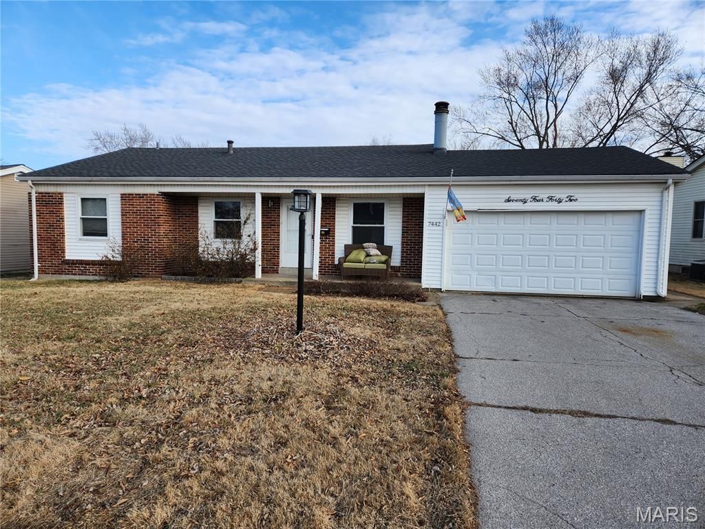7442 Foxfield Drive, Hazelwood, MO 63042 Main Photo