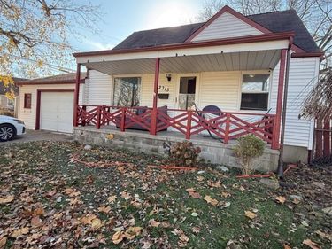 2315 Hartwick Highway, Lincoln Park, MI 48146