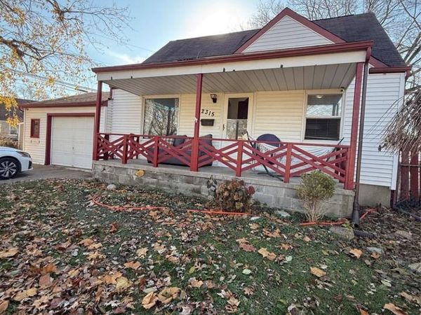 2315 Hartwick Highway, Lincoln Park, MI 48146