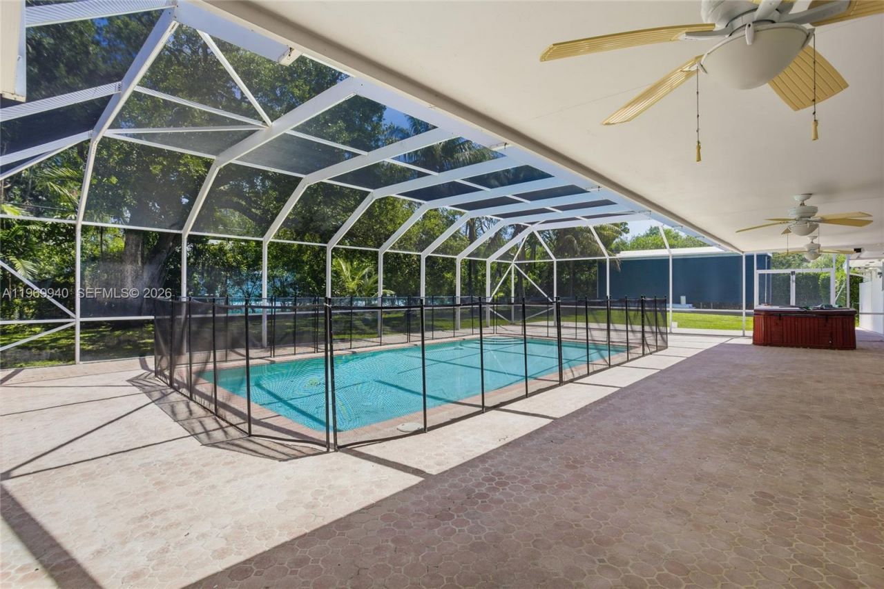 14721 SW 67th Ave, Coral Gables, FL 33158 Photo