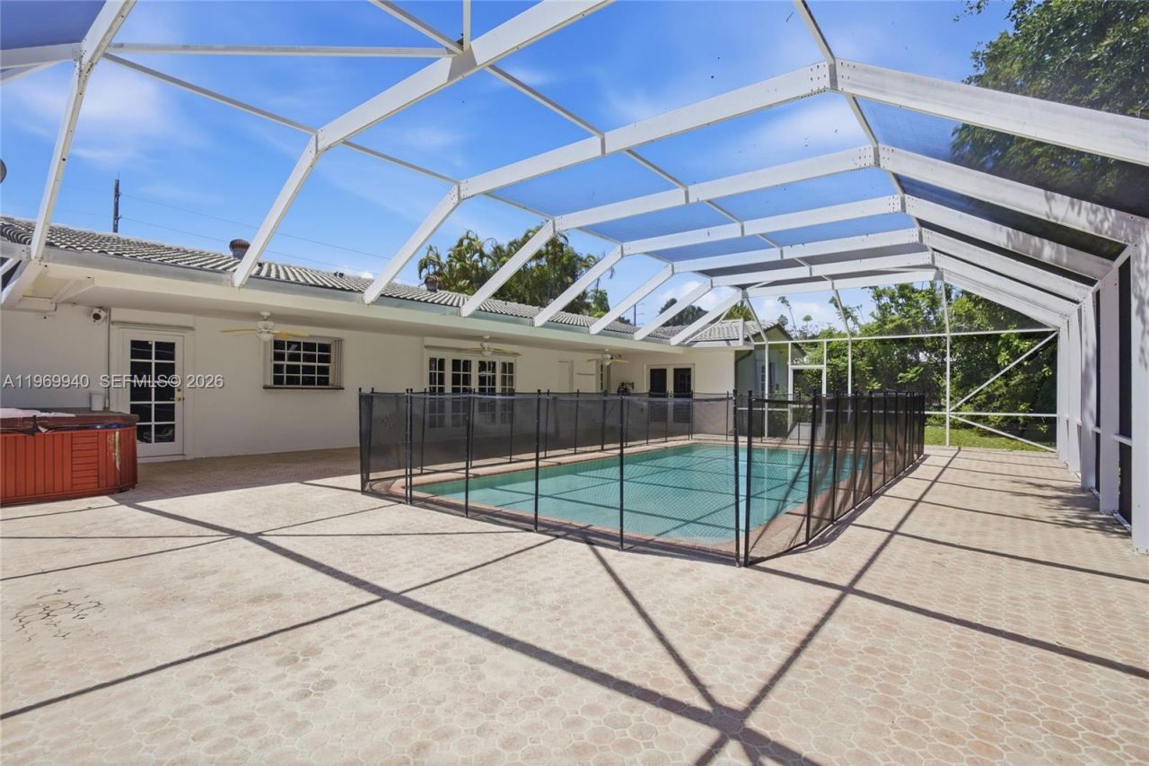 14721 SW 67th Ave, Coral Gables, FL 33158 Photo