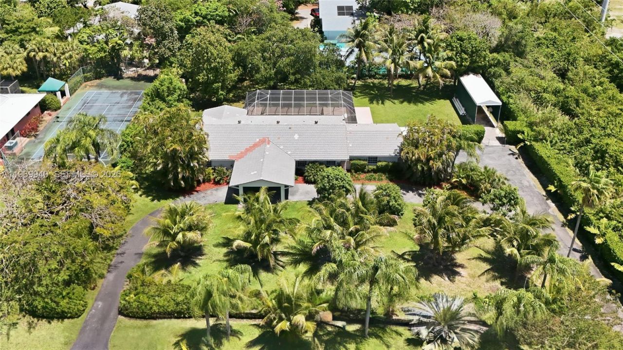 14721 SW 67th Ave, Coral Gables, FL 33158 Photo