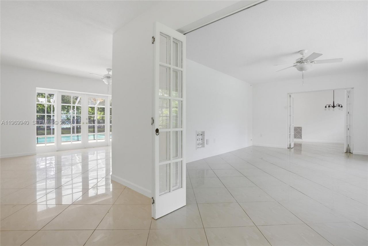 14721 SW 67th Ave, Coral Gables, FL 33158 Photo