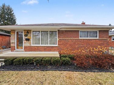 9001 Denne Street, Livonia, MI 48150