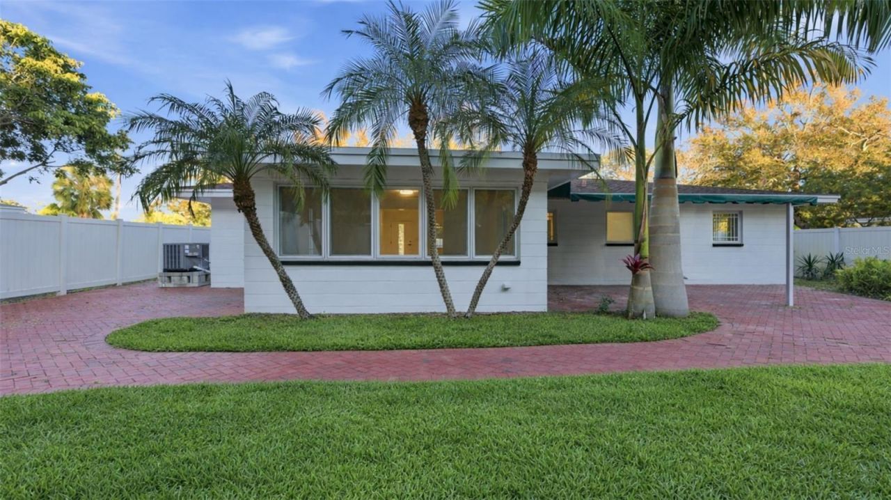 4430 1st Way Ne, Saint Petersburg, FL 33703 Photo