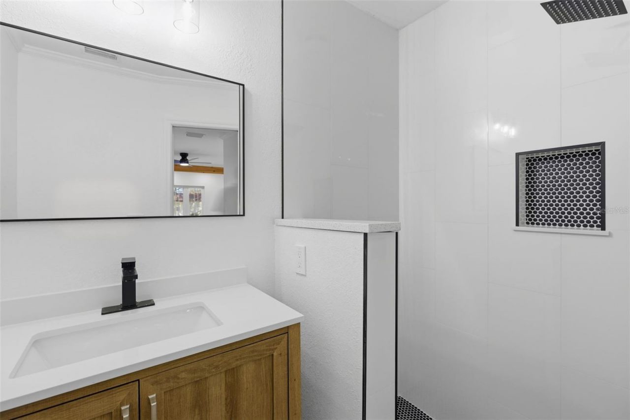 4430 1st Way Ne, Saint Petersburg, FL 33703 Photo