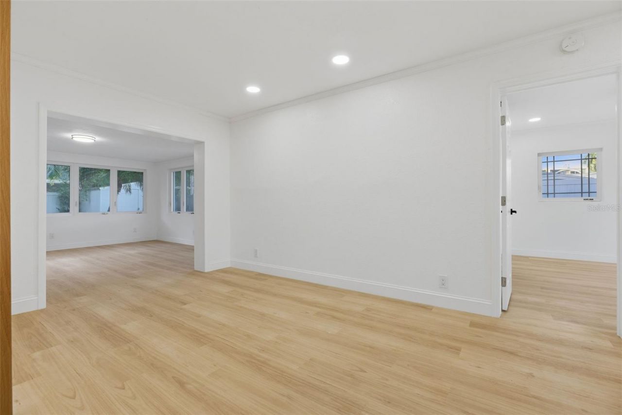 4430 1st Way Ne, Saint Petersburg, FL 33703 Photo