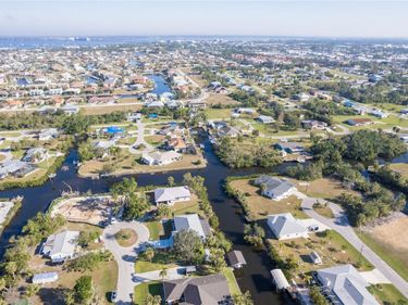 3004 BANYAN WAY, PUNTA GORDA, FL 33950