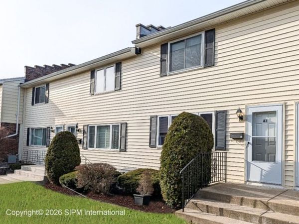 47 Stoneledge, Buffalo, NY 14221