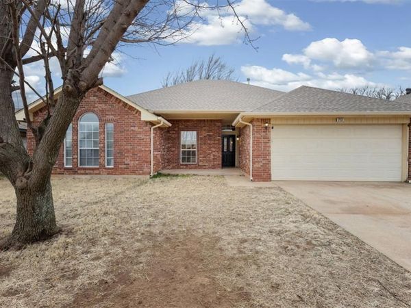 713 Cactus Court, Yukon, OK 73099