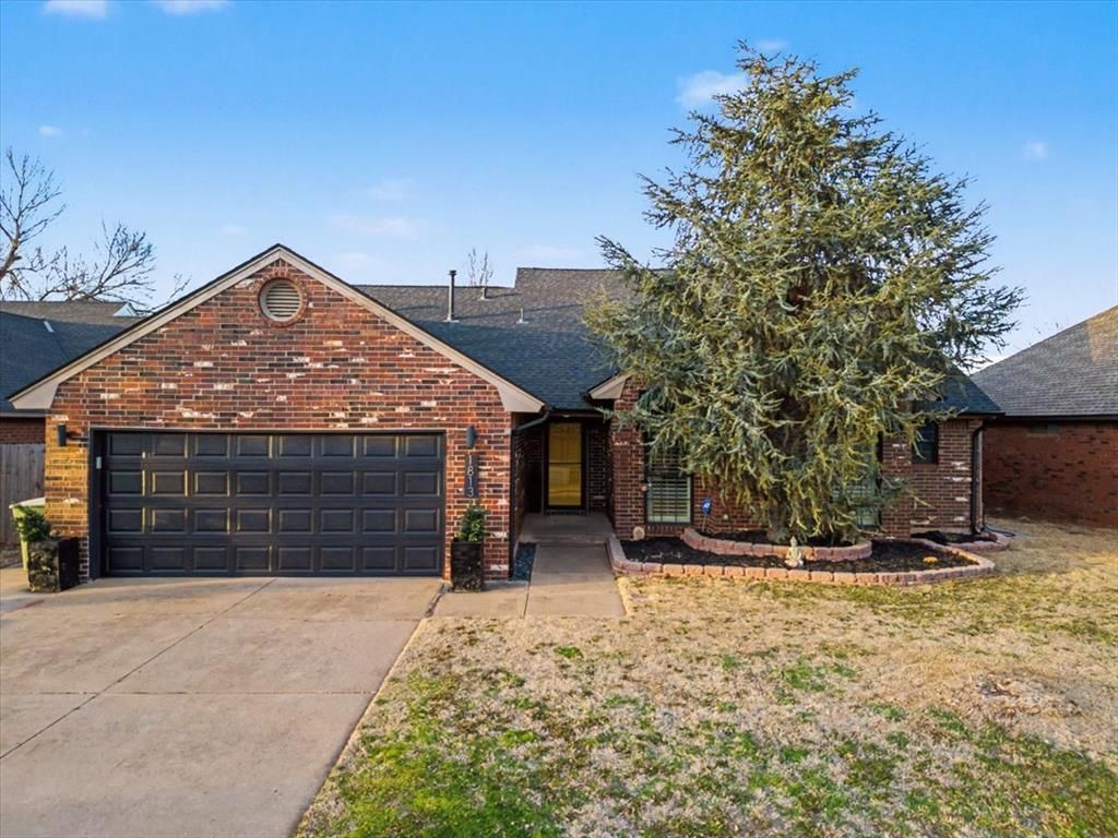 1813 Victoria Drive, Edmond, OK 73003 Main Photo