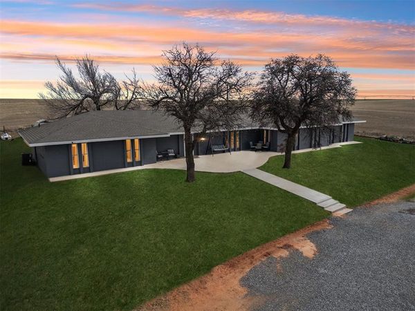 29023 County Street 2560 , Fort Cobb, OK 73038