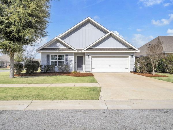 106 Mary Ellen Way, Freeport, FL 32439