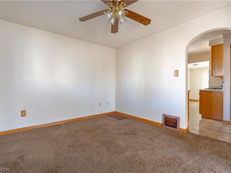 1154 Roslyn Avenue SW, Canton, OH 44710 Photo 11