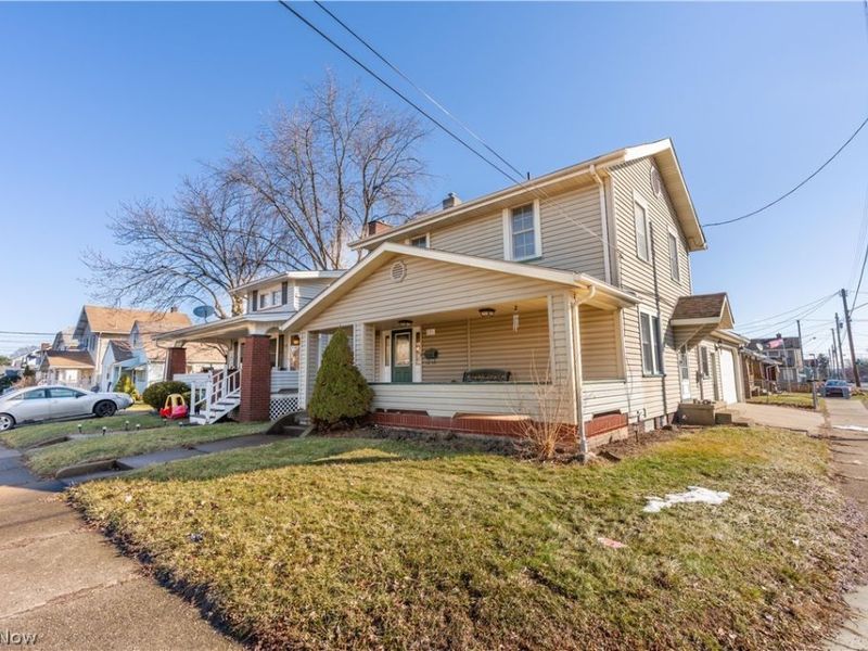 1154 Roslyn Avenue SW, Canton, OH 44710 Photo 2