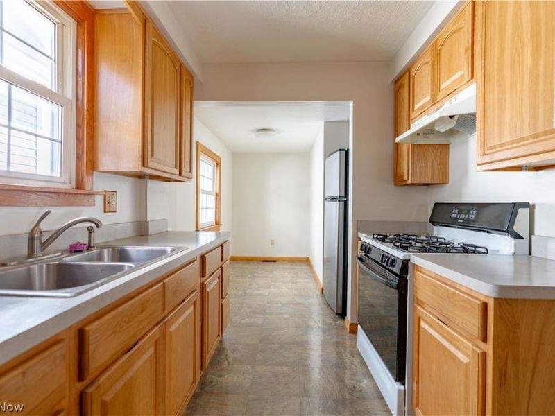 1154 Roslyn Avenue SW, Canton, OH 44710 Photo 6