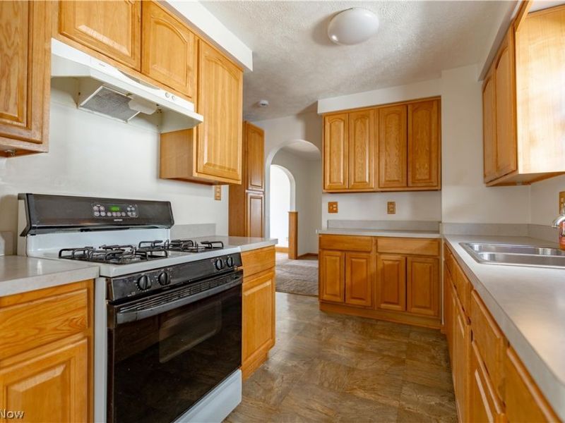 1154 Roslyn Avenue SW, Canton, OH 44710 Photo 7