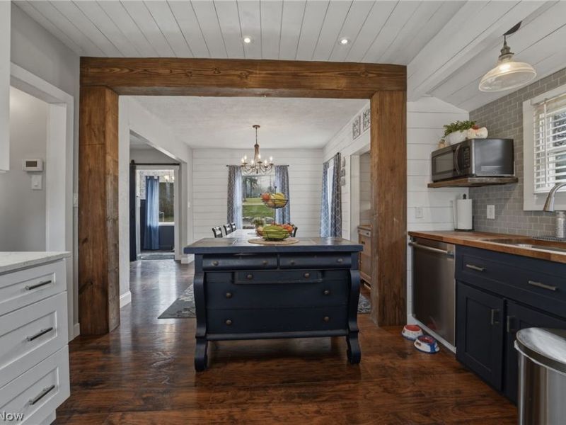 11028 Mayfield Road, Chardon, OH 44024 Photo 11