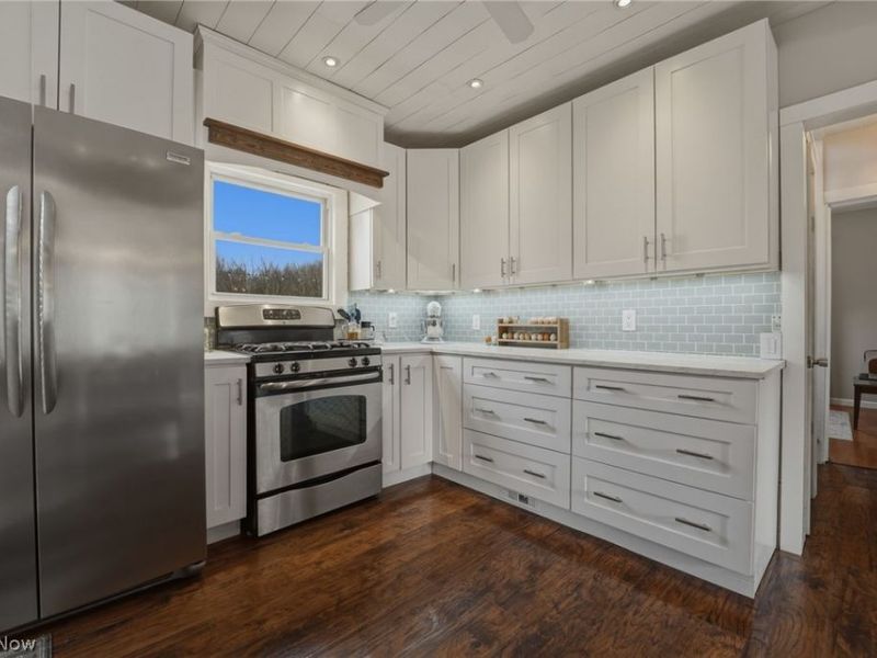 11028 Mayfield Road, Chardon, OH 44024 Photo 13