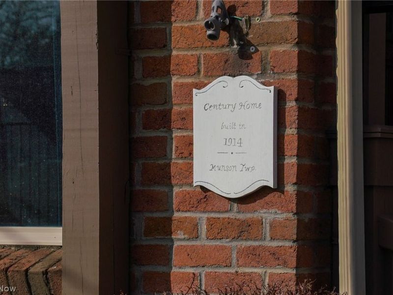 11028 Mayfield Road, Chardon, OH 44024 Photo 2