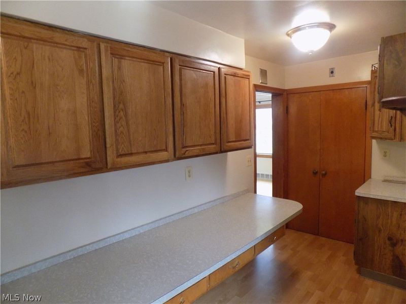 28883 Detroit Road, Westlake, OH 44145 Photo 8