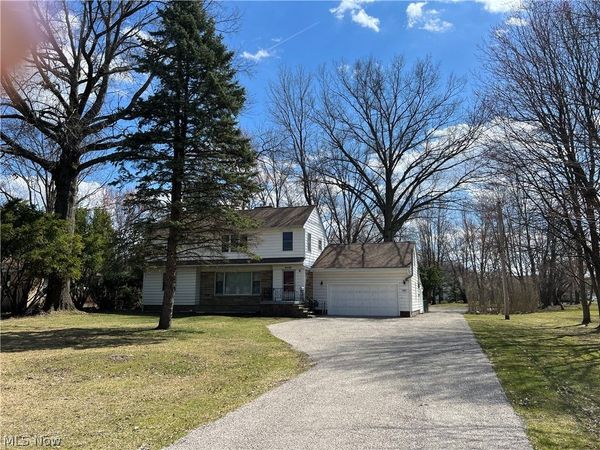 28839 Detroit Road, Westlake, OH 44145