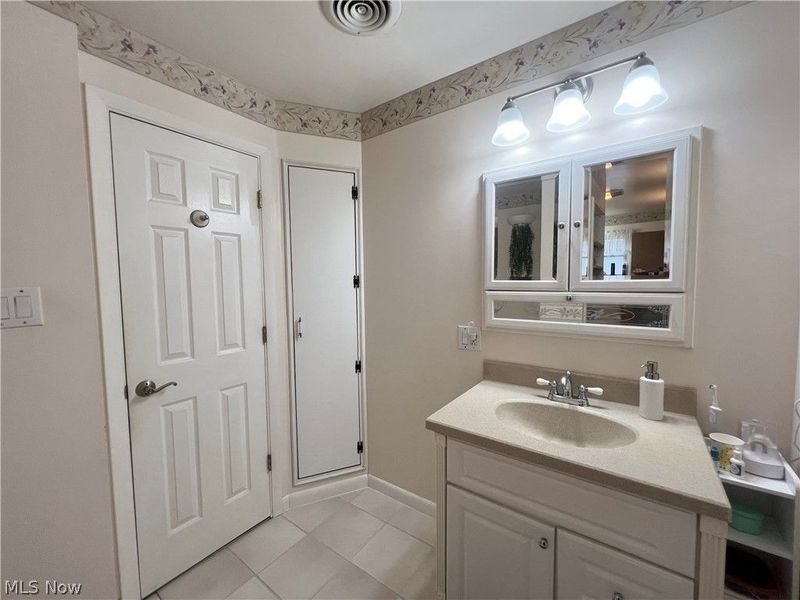 1313 Waverly Road, Eastlake, OH 44095 Photo 15