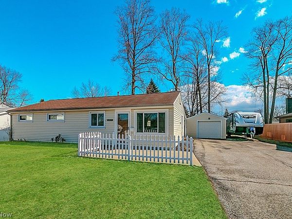 6009 Campbell Road, Mentor on the Lake, OH 44060