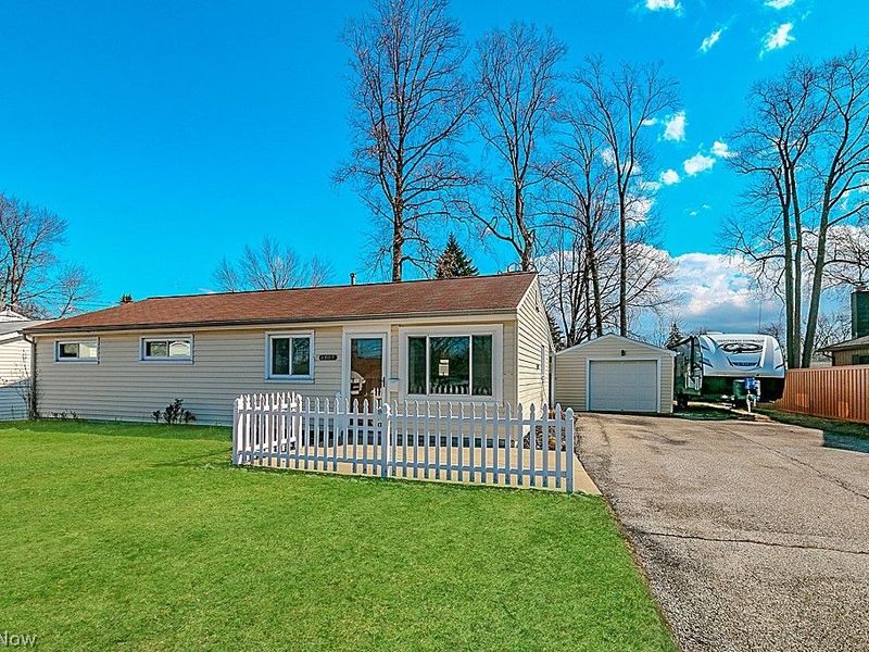 6009 Campbell Road, Mentor on the Lake, OH 44060 Photo 1