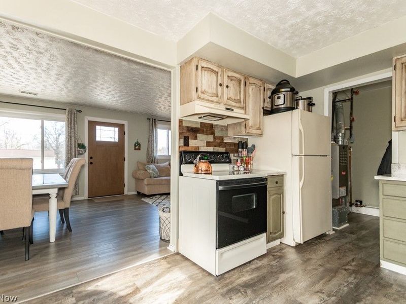 6009 Campbell Road, Mentor on the Lake, OH 44060 Photo 10