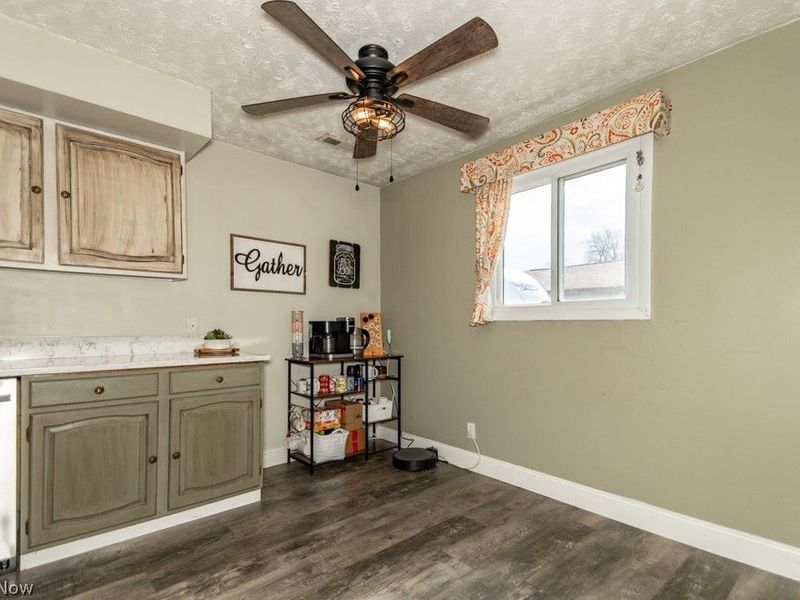 6009 Campbell Road, Mentor on the Lake, OH 44060 Photo 12