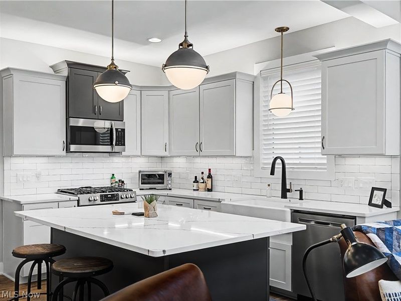 412 Salandra Court, Avon Lake, OH 44012 Photo 11