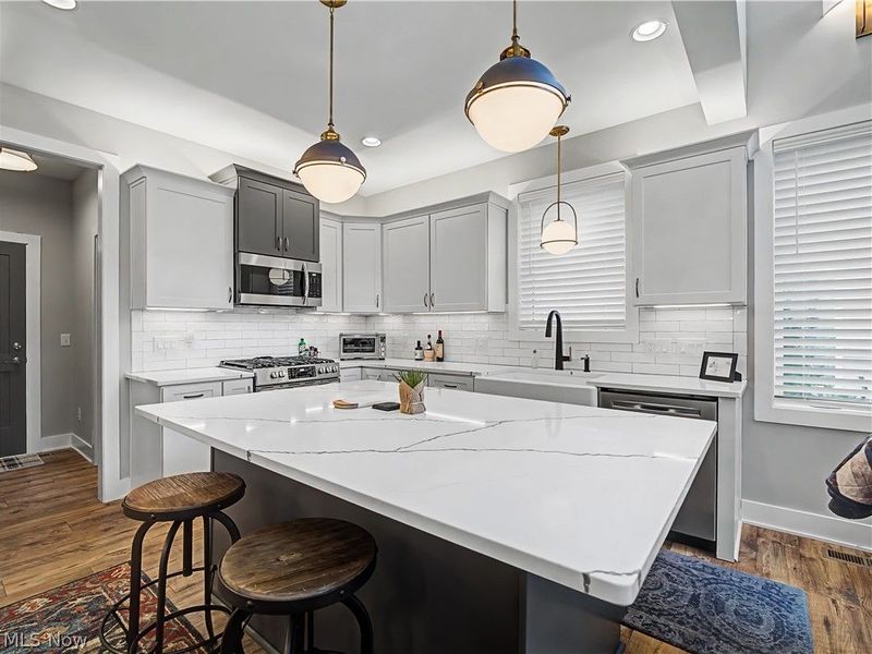 412 Salandra Court, Avon Lake, OH 44012 Photo 3