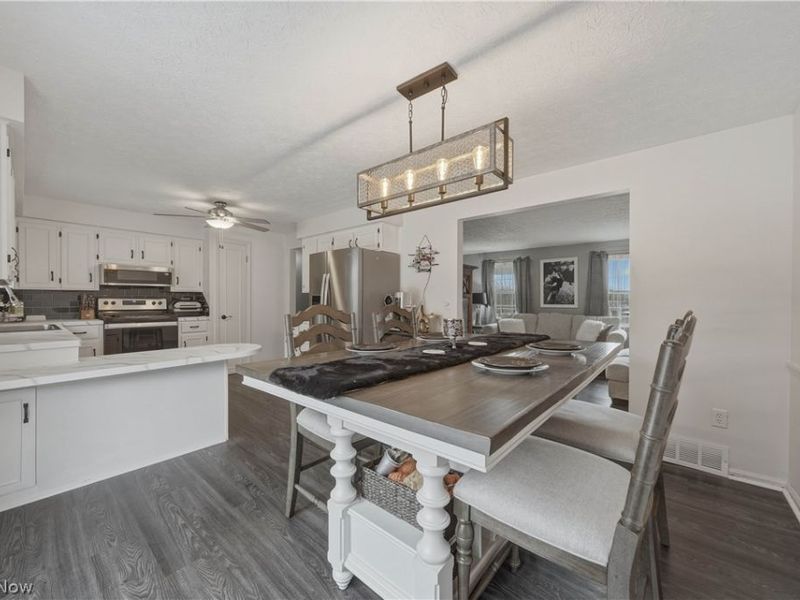 702 Perry Drive NW, Canton, OH 44708 Photo 13