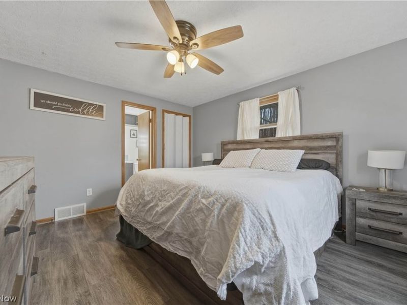 702 Perry Drive NW, Canton, OH 44708 Photo 22