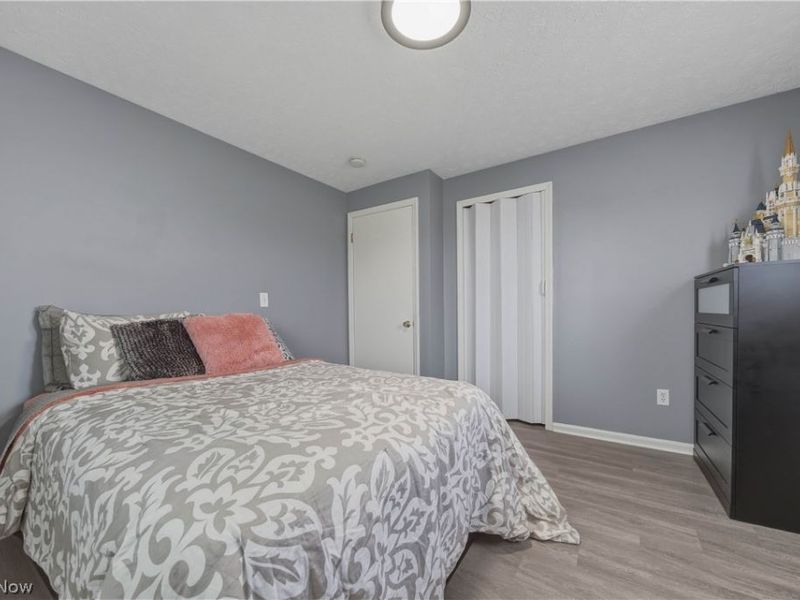 702 Perry Drive NW, Canton, OH 44708 Photo 24