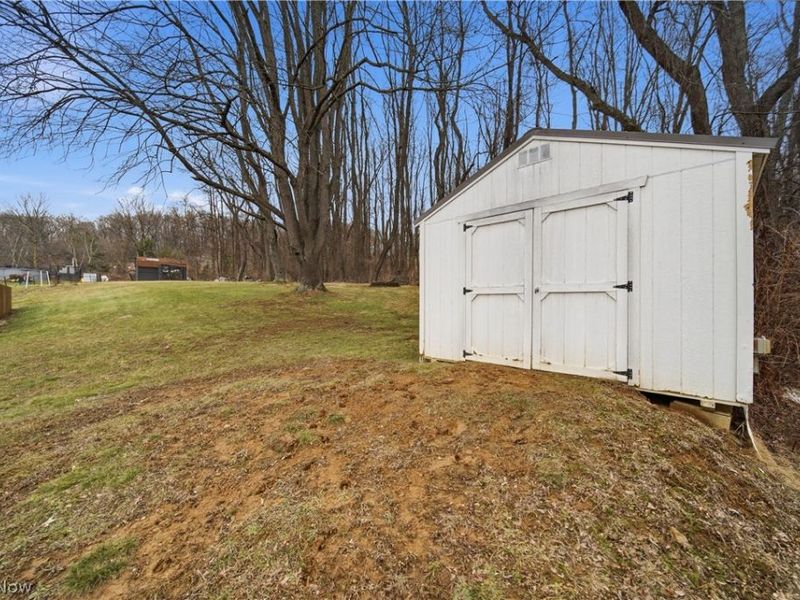 702 Perry Drive NW, Canton, OH 44708 Photo 40