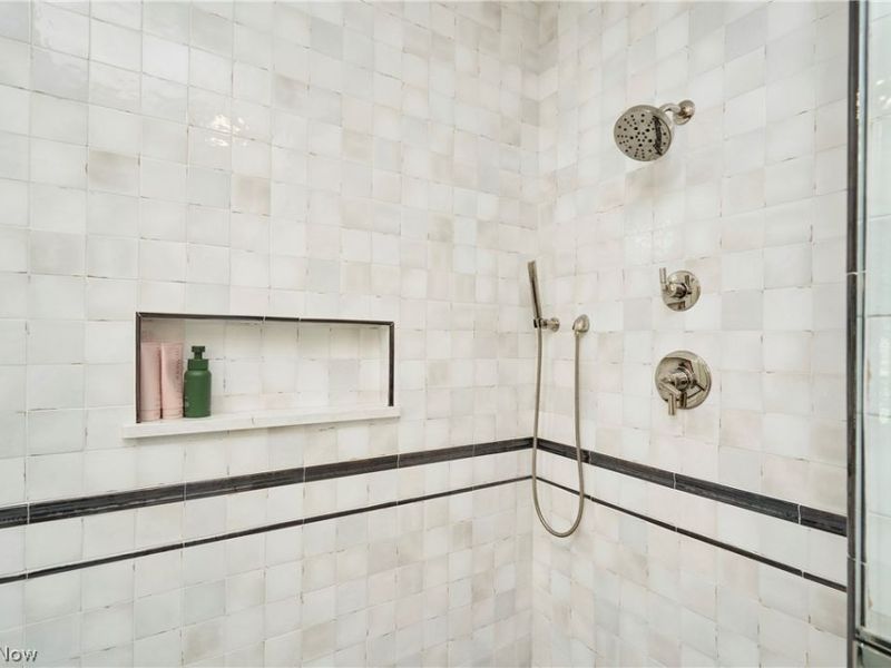 2120 Albertson Parkway, Cuyahoga Falls, OH 44223 Photo 18