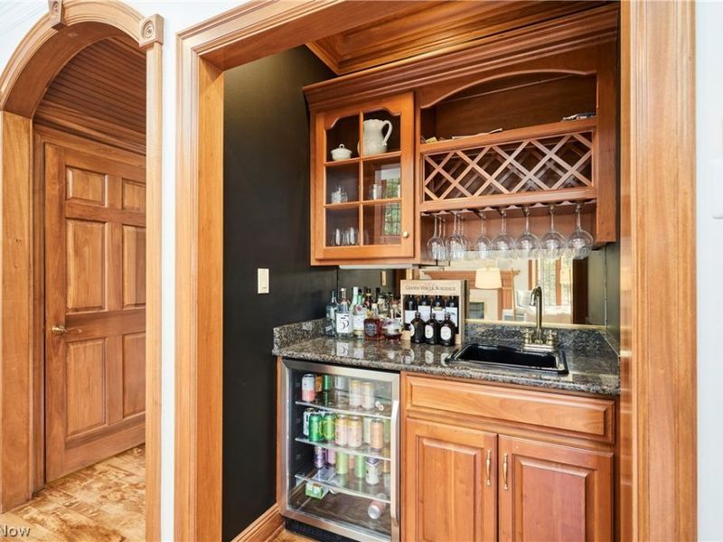 2120 Albertson Parkway, Cuyahoga Falls, OH 44223 Photo 7