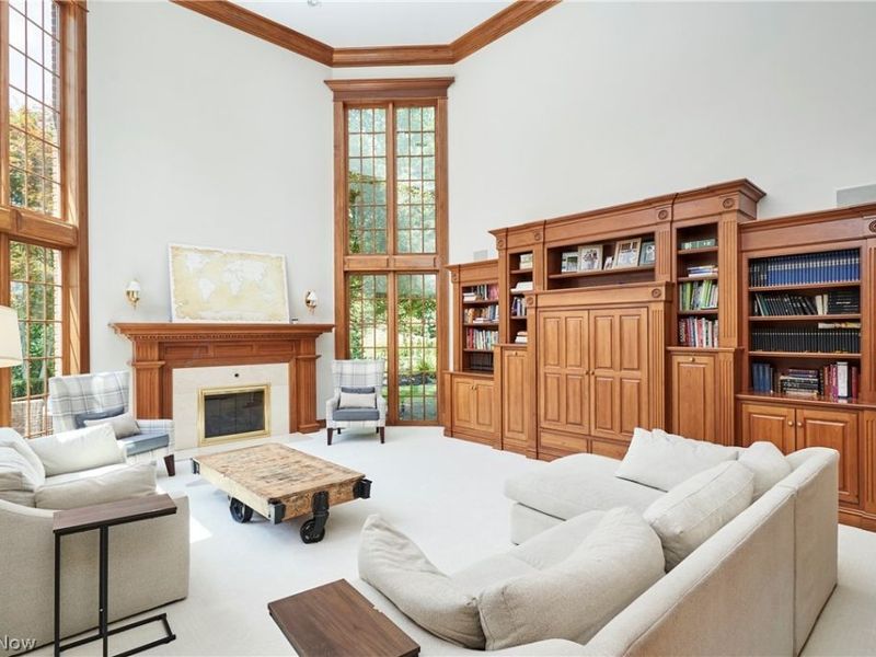 2120 Albertson Parkway, Cuyahoga Falls, OH 44223 Photo 8