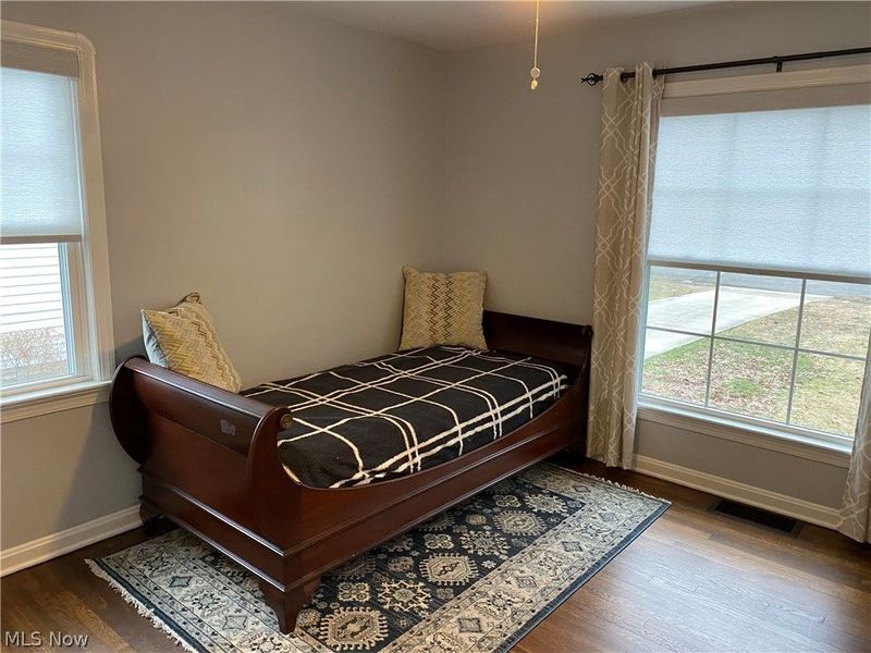 1547 Sunview Road, Lyndhurst, OH 44124 Photo 12