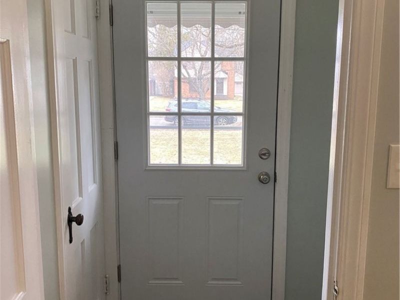 1547 Sunview Road, Lyndhurst, OH 44124 Photo 2