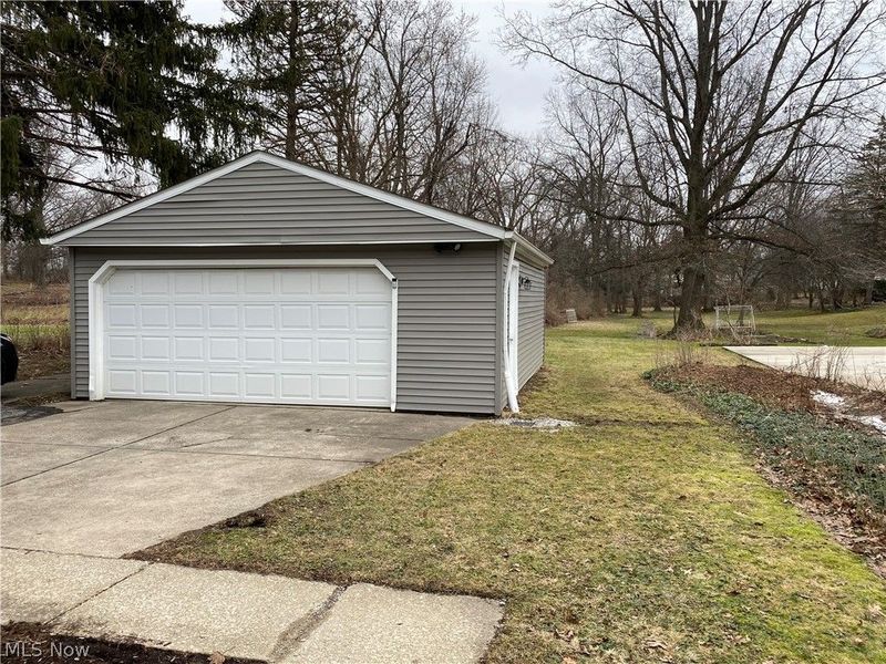 1547 Sunview Road, Lyndhurst, OH 44124 Photo 24