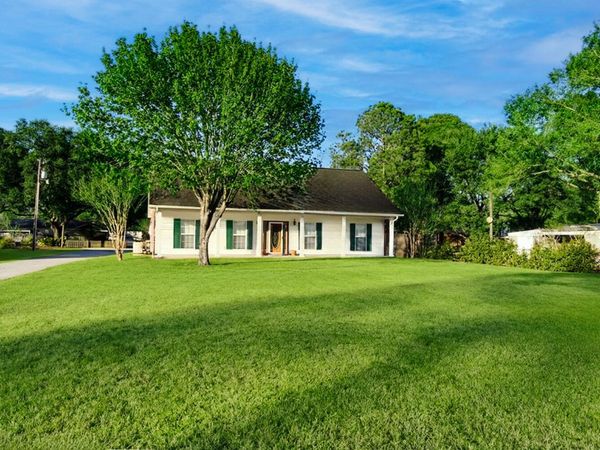 1161 Bayou Alexander Highway, St. Martinville, LA 70582