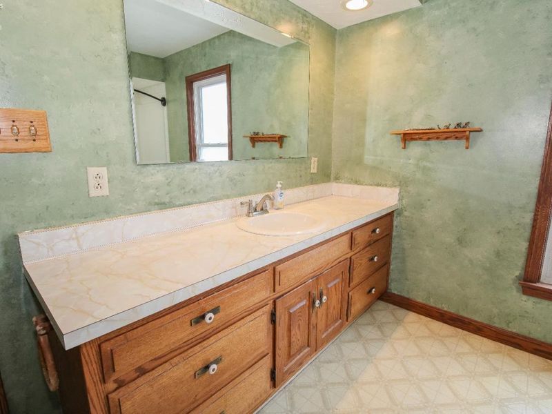 135 Attwood Terrace, Bellevue, OH 44811 Photo 43